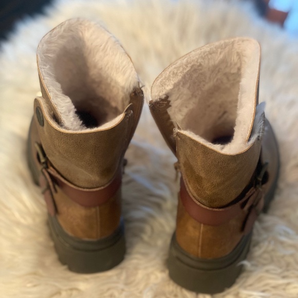 Blowfish fur lined kids boots Size 5 - Picture 2 of 6